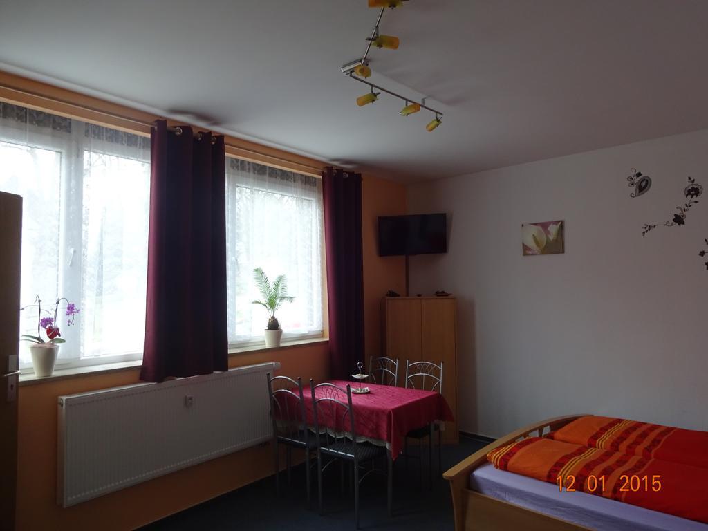 Ferienwohnung Freund فايمر الغرفة الصورة